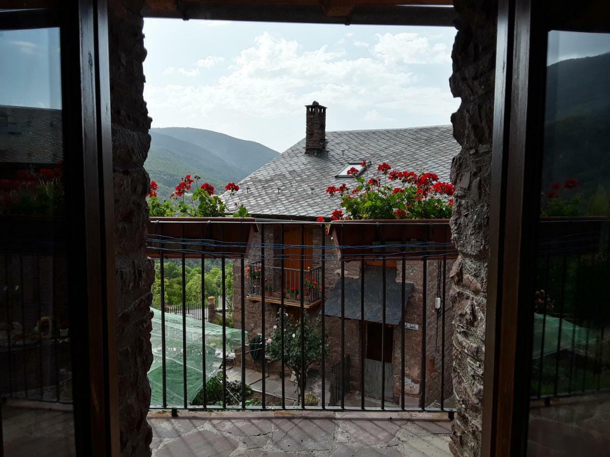 הוסטל Llagunes Refugi Rural Vall De Siarb מראה חיצוני תמונה